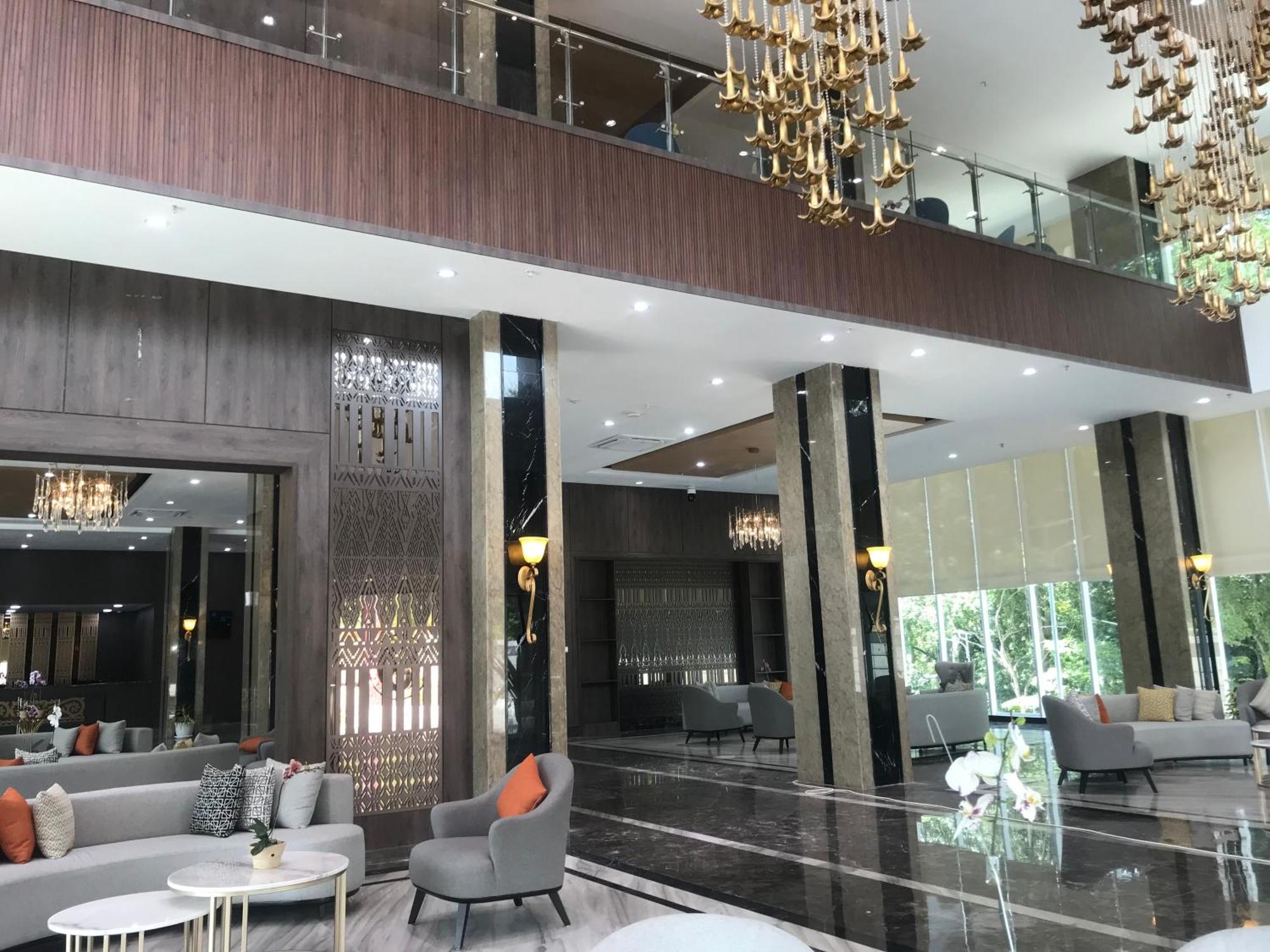 Labersa Hotel & Convention Center Samosir Sinapuran Екстер'єр фото